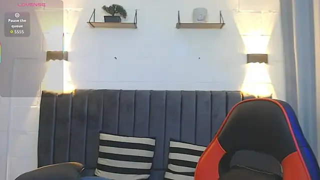 Snapshot of jake_shadow14 chatting on September 11, 1:28 am jake shadow14 online show from September 11, 1:28 am