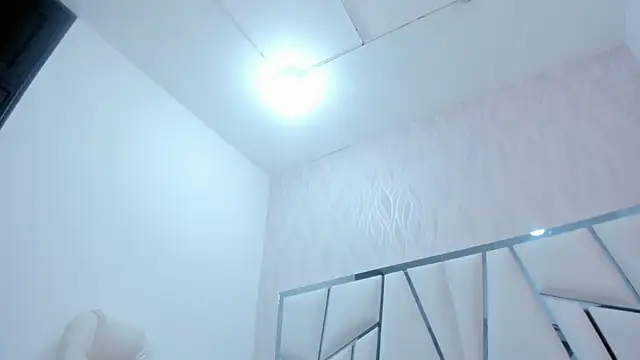 Snapshot of Victoriaa_millers chatting on November 12, 7:24 pm Victoriaa millers online show from November 12, 7:24 pm