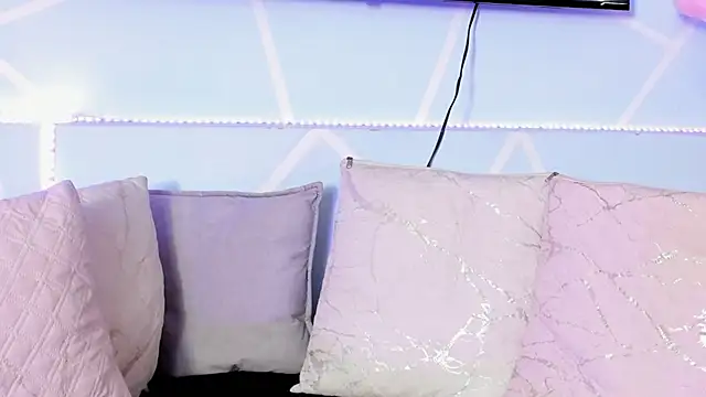 Snapshot of lila_noa chatting on November 15, 7:21 pm lila noa online show from November 15, 7:21 pm