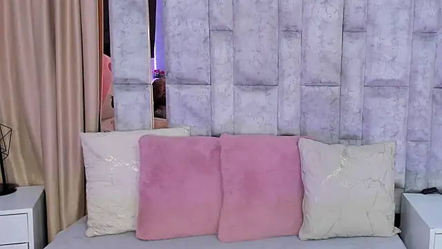 Snapshot of lila_noa chatting on November 28, 7:27 pm lila noa online show from November 28, 7:27 pm