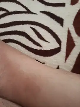 beautiful hands  online show from May 4, 9:33 pm