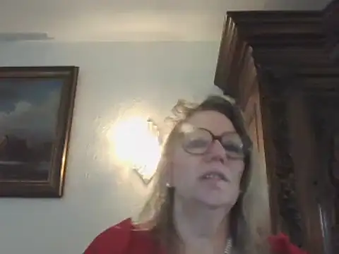 Snapshot of Silkesquirt chatting on February 7, 10:29 am Silkesquirt online show from February 7, 10:29 am