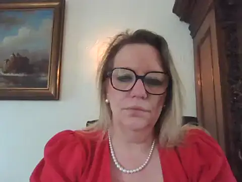 Snapshot of Silkesquirt chatting on February 12, 12:01 pm Silkesquirt online show from February 12, 12:01 pm