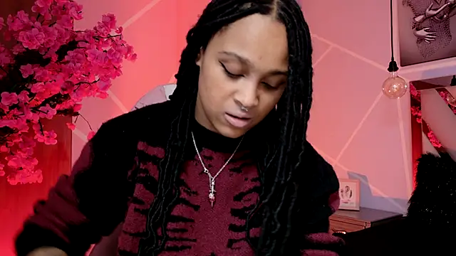 Snapshot of Elith_noa chatting on November 15, 7:21 pm Elith noa online show from November 15, 7:21 pm