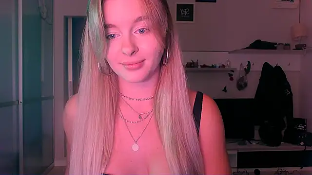 Eva Jaya online show from September 23, 11:02 am