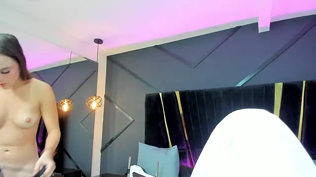 shaina vasquez online show from February 6, 10:53 pm