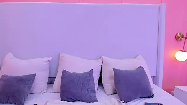 shaina vasquez online show from November 2, 4:26 am