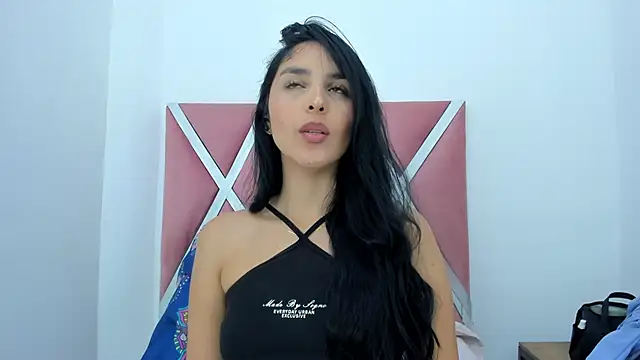  miaquevedo  online show from September 26, 11:47 am
