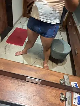 versatile guy01 online show from November 1, 1:35 pm