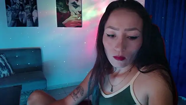 Sara-Guzman1 online show from March 21, 3:44 am