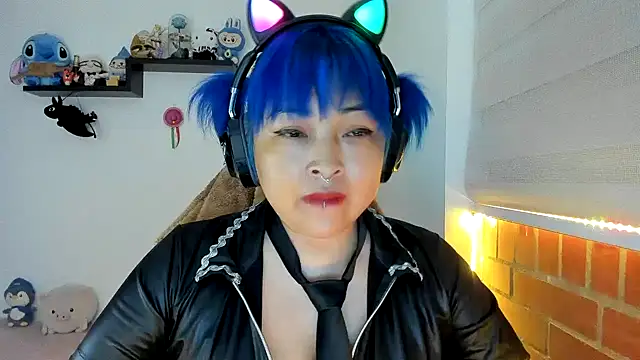 Snapshot of Shaddycute_ chatting on October 20, 5:02 pm Shaddycute online show from October 20, 5:02 pm