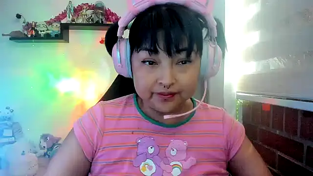 Shaddycute  online show from March 17, 2:42 pm