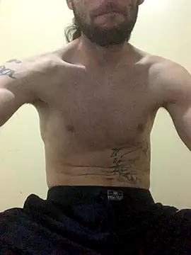 Snapshot of J3sus721 chatting on September 16, 12:44 am J3sus721 online show from September 16, 12:44 am