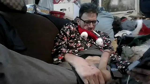 gettinit2wice online show from November 28, 9:45 am