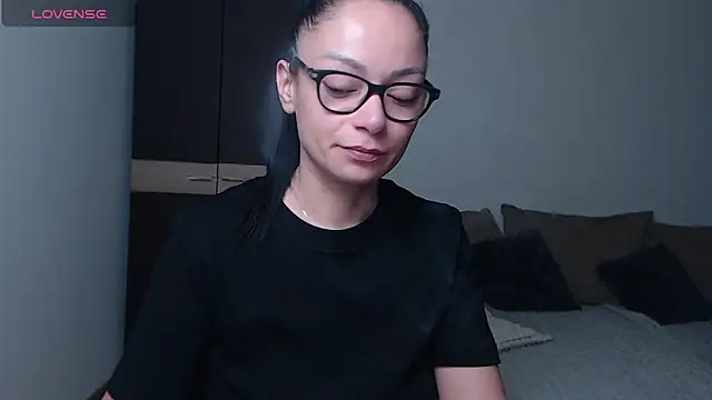 BabySerene online show from April 11, 3:44 am