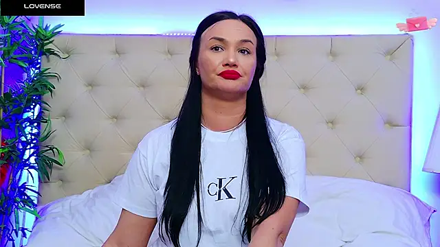 Snapshot of DaliyaArabian chatting on March 6, 1:24 pm DaliyaArabian online show from March 6, 1:24 pm