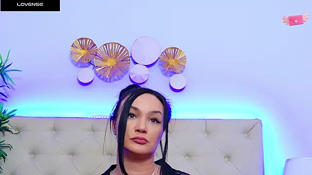 Snapshot of DaliyaArabian chatting on March 7, 1:18 pm DaliyaArabian online show from March 7, 1:18 pm