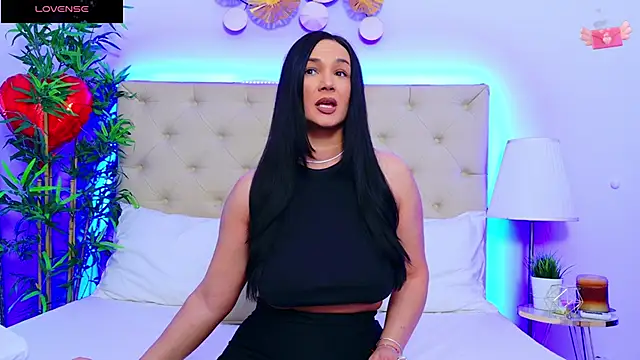 Snapshot of DaliyaArabian chatting on March 11, 1:12 pm DaliyaArabian online show from March 11, 1:12 pm