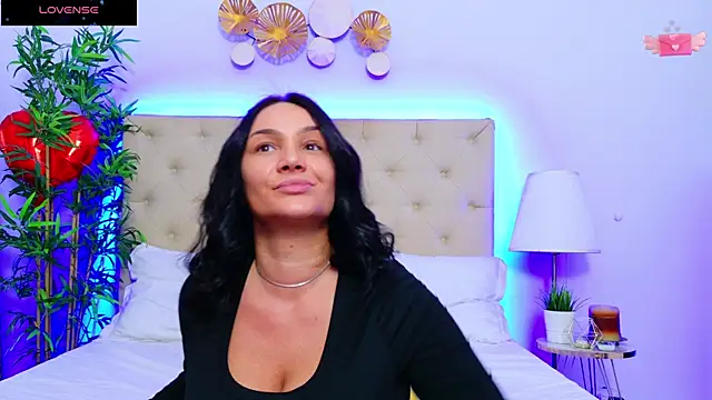 Snapshot of DaliyaArabian chatting on March 20, 12:11 pm DaliyaArabian online show from March 20, 12:11 pm