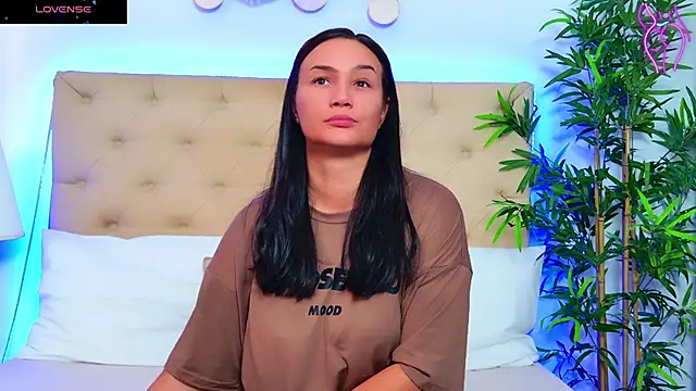 Snapshot of DaliyaArabian chatting on September 20, 7:53 am DaliyaArabian online show from September 20, 7:53 am