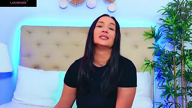 Snapshot of DaliyaArabian chatting on September 25, 11:58 am DaliyaArabian online show from September 25, 11:58 am