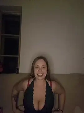 katiestevens online show from December 21, 10:50 pm