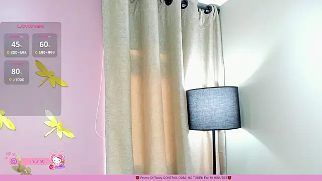 Snapshot of _nina_sweet chatting on January 4, 3:17 pm nina sweet online show from January 4, 3:17 pm