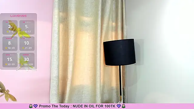Snapshot of _nina_sweet chatting on January 9, 3:23 pm nina sweet online show from January 9, 3:23 pm