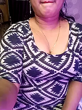 ella mariya online show from December 6, 4:17 pm