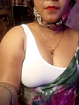 ella mariya online show from December 19, 8:02 pm