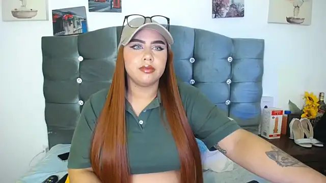 Snapshot of paytonbailey chatting on October 22, 5:19 am paytonbailey online show from October 22, 5:19 am