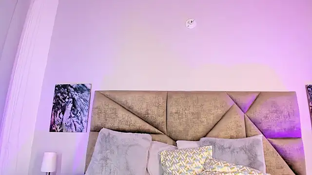 Snapshot of Salomesimos1 chatting on February 13, 11:47 pm Salomesimos1 online show from February 13, 11:47 pm