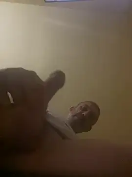 Snapshot of chris_sbh chatting on January 26, 1:41 am chris sbh online show from January 26, 1:41 am