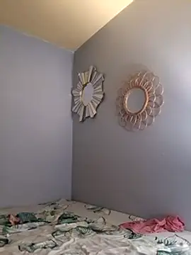 Snapshot of chris_sbh chatting on February 6, 2:11 am chris sbh online show from February 6, 2:11 am