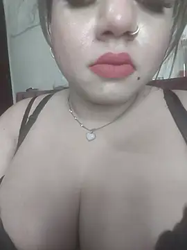 Snapshot of Ta_sonia_07 chatting on March 28, 5:45 pm Ta sonia 07 online show from March 28, 5:45 pm