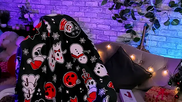 Alex Howell online show from January 4, 8:48 pm