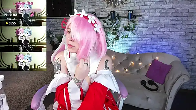 Alex Howell online show from January 18, 8:40 pm