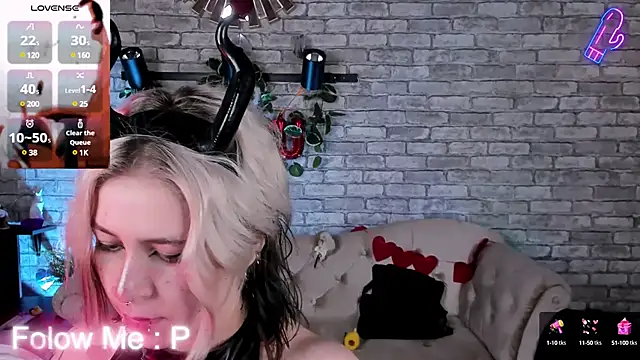 Alex Howell online show from February 28, 12:32 am