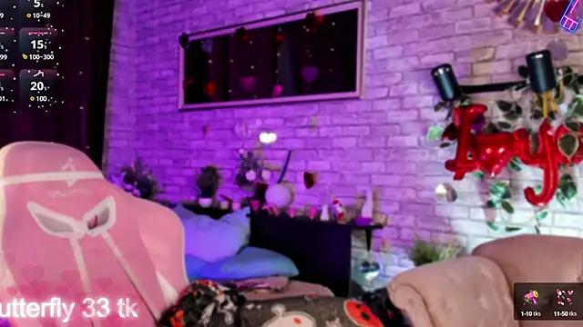 Alex Howell online show from March 9, 9:03 pm