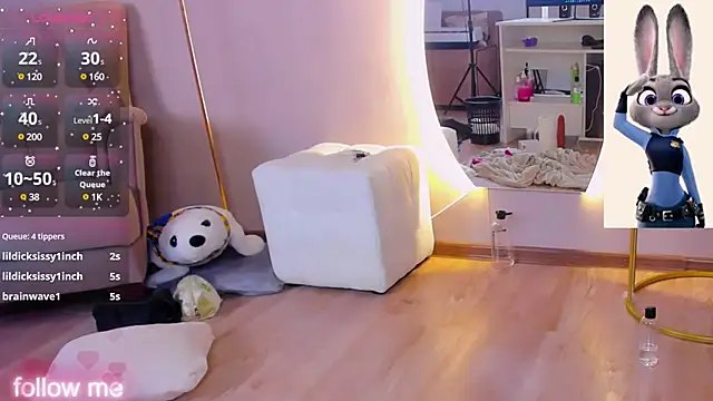 Alex Howell online show from March 22, 2:48 am