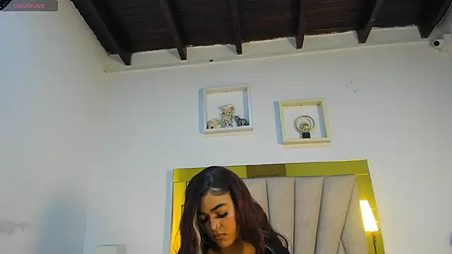 vahiolet fuentes online show from March 21, 3:00 am