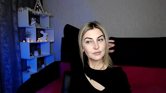 Amelia Harper online show from December 19, 2:46 pm