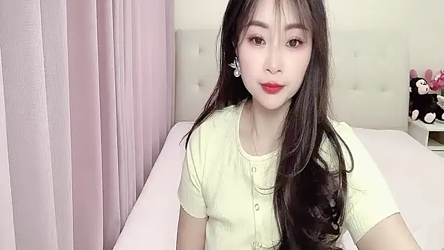 aisha123123 online show from March 11, 1:48 am