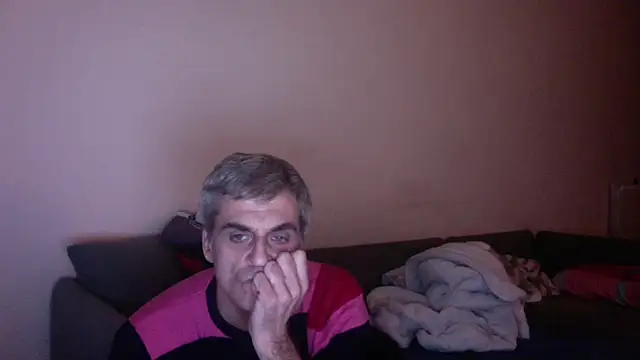 Snapshot of skossa777 chatting on December 15, 6:59 pm skossa777 online show from December 15, 6:59 pm