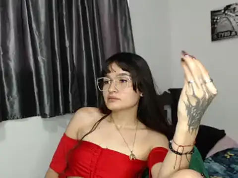 saritapretyy online show from January 9, 9:05 pm