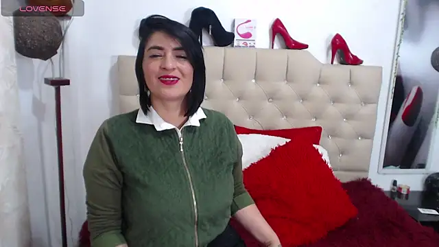 Snapshot of karenlennox1 chatting on January 15, 11:40 pm karenlennox1 online show from January 15, 11:40 pm