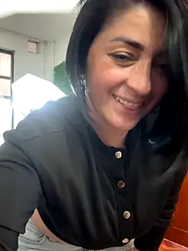 Snapshot of karenlennox1 chatting on November 22, 10:20 pm karenlennox1 online show from November 22, 10:20 pm