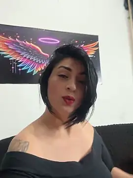 Snapshot of karenlennox1 chatting on November 25, 11:38 pm karenlennox1 online show from November 25, 11:38 pm