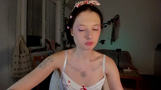 Snapshot of Jenny_darling_love chatting on January 2, 10:11 pm Jenny darling love online show from January 2, 10:11 pm