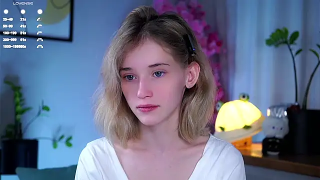 EdlinHargus online show from March 11, 1:48 am